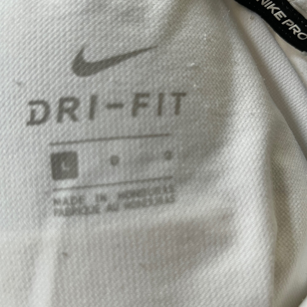 Nike white activewear size L - Picture 7 of 7
